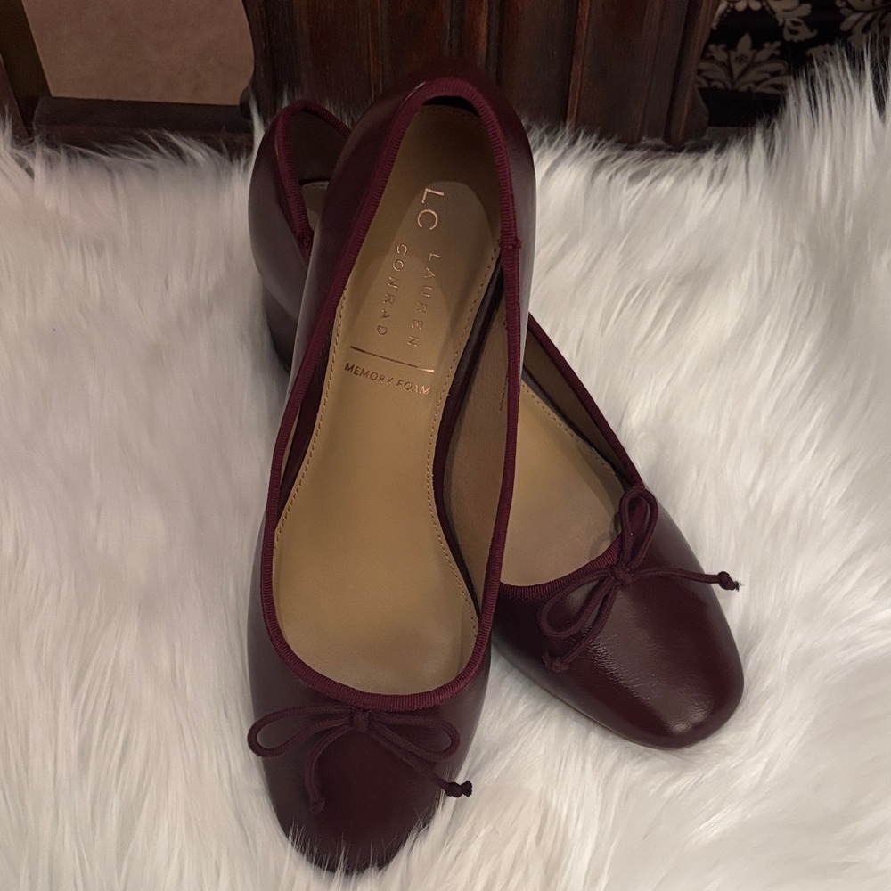 LC Lauren Conrad Wine Bow Noelle Block Heel